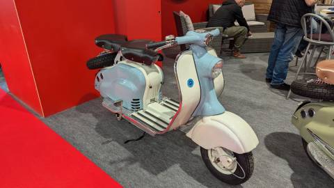 2411 lyon0011