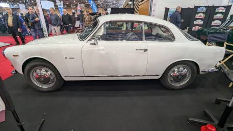 2411 lyon0018