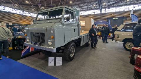 2411 lyon0033